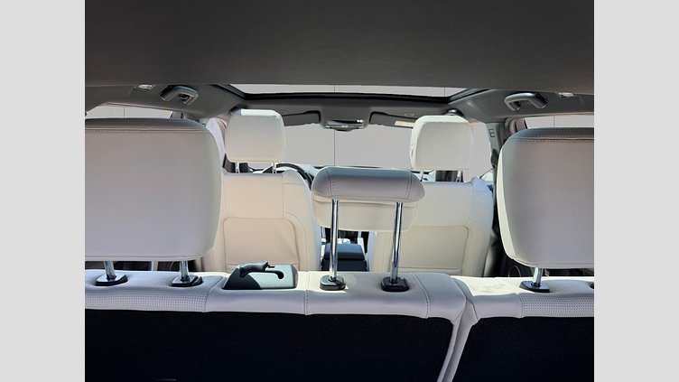 2022 Approved Land Rover Discovery Sport Santorini Black 2.0 litre i4D​ Dynamic SE 
