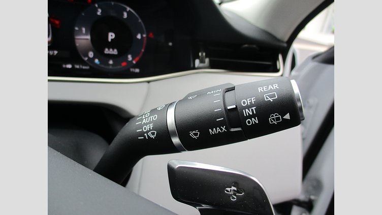 2024 認定中古車 Land Rover Range Rover Evoque フジホワイト プラグインハイブリッド（ガソリン） Standard Wheelbase DYNAMIC HSE