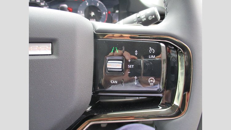 2024 認定中古車 Land Rover Range Rover Evoque フジホワイト プラグインハイブリッド（ガソリン） Standard Wheelbase DYNAMIC HSE