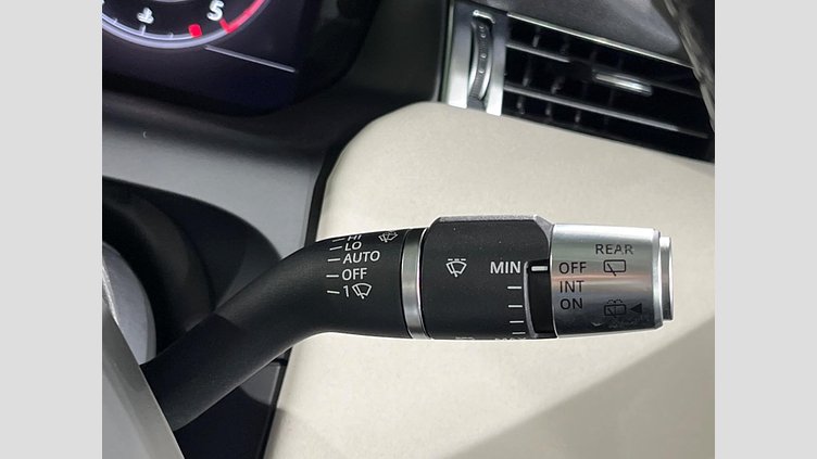 2019 認定中古車 Land Rover Discovery Sport サントリーニブラック D180 AWD（オートマチック） 標準ホイールベース ディスカバリー スポーツ S