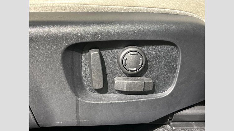 2019 認定中古車 Land Rover Discovery Sport サントリーニブラック D180 AWD（オートマチック） 標準ホイールベース ディスカバリー スポーツ S