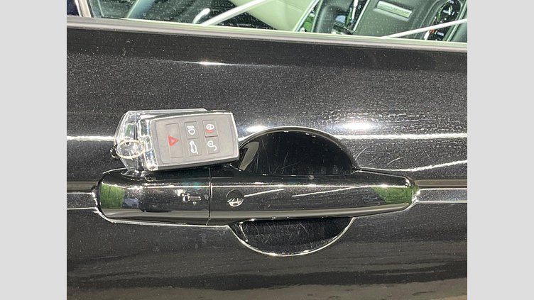 2019 認定中古車 Land Rover Discovery Sport サントリーニブラック D180 AWD（オートマチック） 標準ホイールベース ディスカバリー スポーツ S