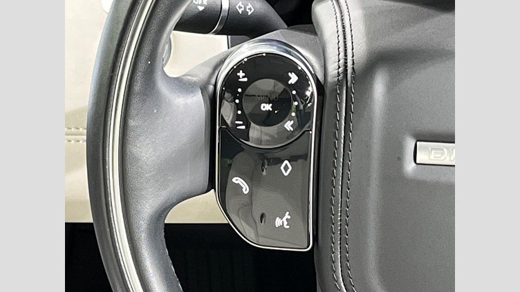 2019 認定中古車 Land Rover Discovery Sport サントリーニブラック D180 AWD（オートマチック） 標準ホイールベース ディスカバリー スポーツ S