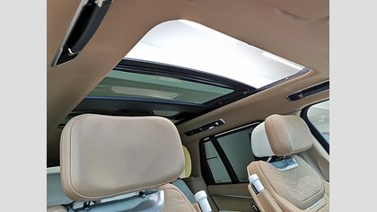 Range Rover 19