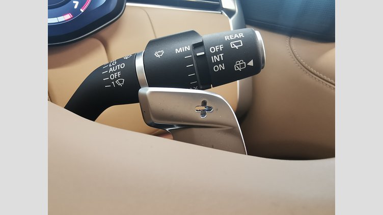2023 認定中古車 Land Rover Range Rover アイシーホワイト - グロスフィニッシュ P530 AWD（AT） スタンダードホイールベース SV