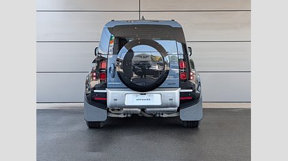 Defender 110 4