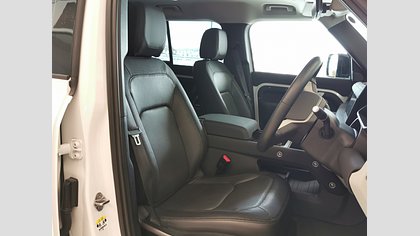 Defender 110 6