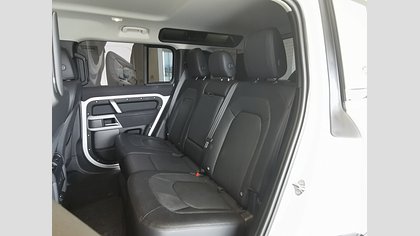 Defender 110 7