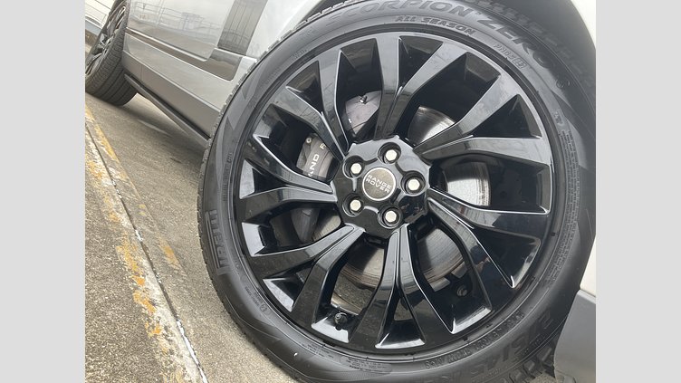 2019 認定中古車 Land Rover Range Rover Indus Silver 2.0L AJ200P Hi PHEV VOGUE