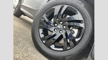 Discovery Sport 8