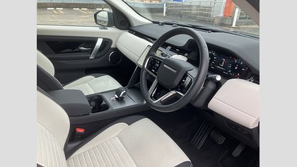 Discovery Sport 10