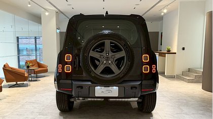 Defender 90 6