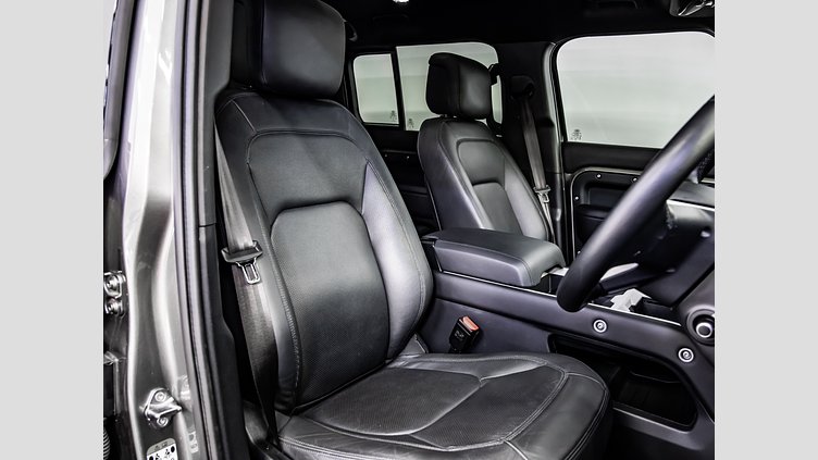 2024 Approved Land Rover Defender 110 Silicon Silver AWD D350 HSE X-Dynamic