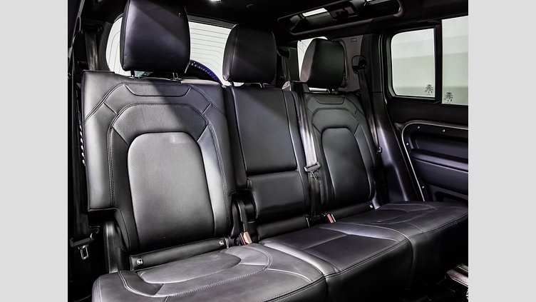 2024 Approved Land Rover Defender 110 Silicon Silver AWD D350 HSE X-Dynamic