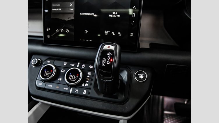 2024 Approved Land Rover Defender 110 Silicon Silver AWD D350 HSE X-Dynamic