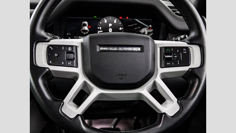 2024 Approved Land Rover Defender 110 Silicon Silver AWD D350 HSE X-Dynamic