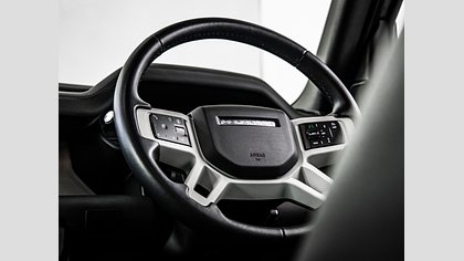 Defender 110 19