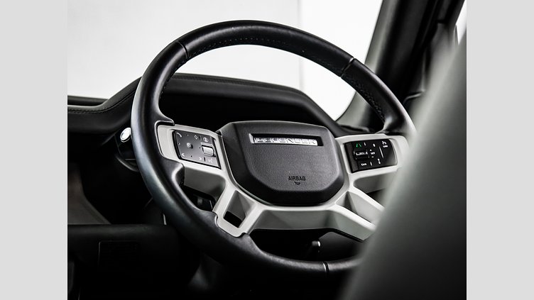 2024 Approved Land Rover Defender 110 Silicon Silver AWD D350 HSE X-Dynamic