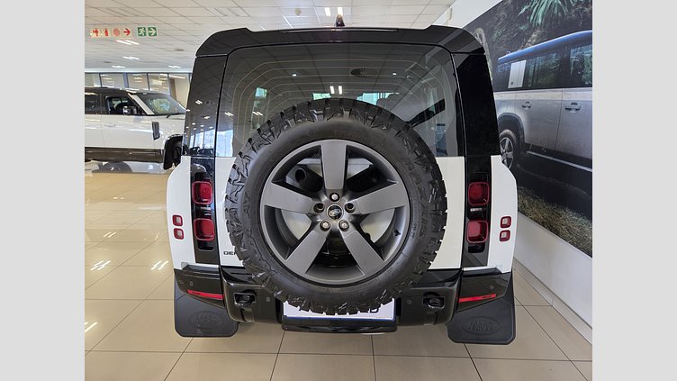 2025 Approved Land Rover Defender 110 Fuji White AWD D350 HSE X-Dynamic