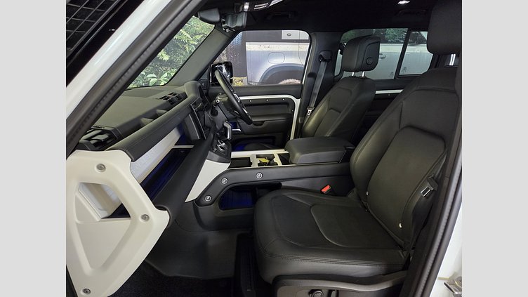 2025 Approved Land Rover Defender 110 Fuji White AWD D350 HSE X-Dynamic