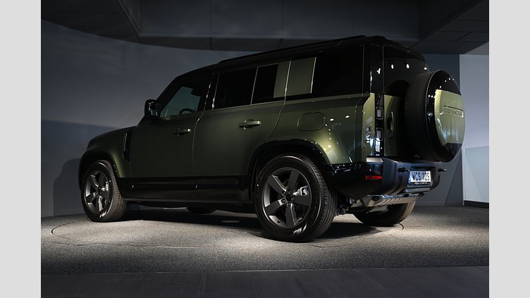 2026 Ny Land Rover Defender 110 Woolstone Green AWD 110 P300e X-Dynamic SE