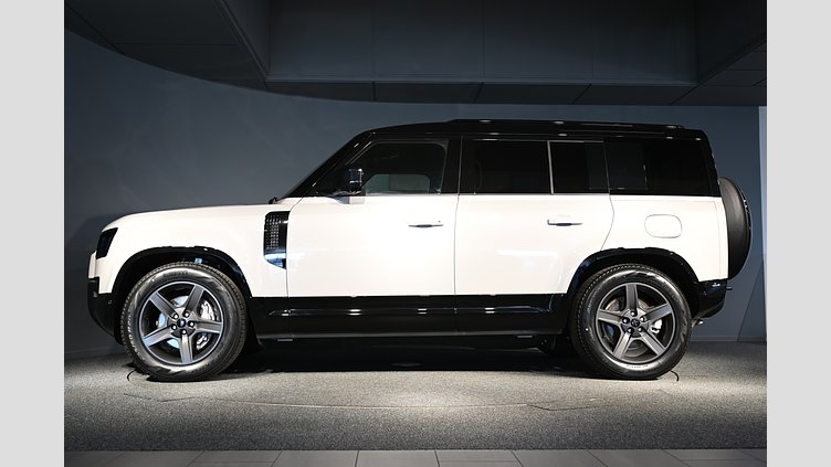 2026 Begagnad Land Rover Defender 110 Borasco Grey AWD P300e X-Dynamic SE