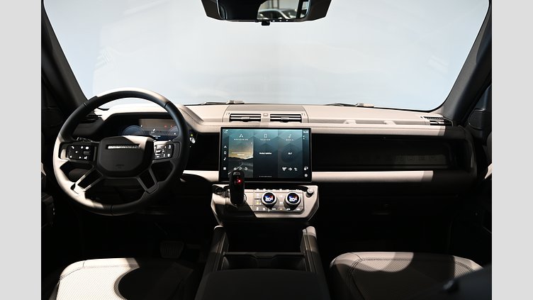 2026 Begagnad Land Rover Defender 110 Borasco Grey AWD P300e X-Dynamic SE