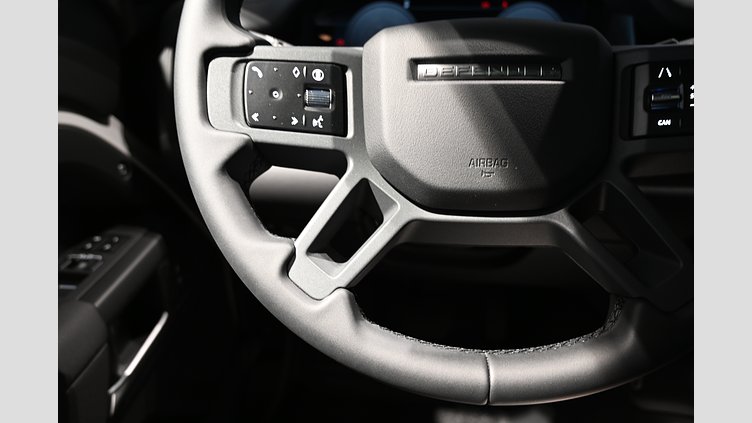 2026 Begagnad Land Rover Defender 110 Borasco Grey AWD P300e X-Dynamic SE