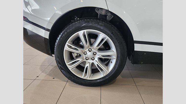 2018 Seminuevos Approved Land Rover Range Rover Velar Fuji White 2.0 litre i4P​ S