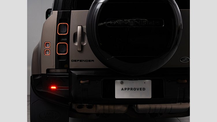 2023 認定中古車 Land Rover Defender 110 ランタオブロンズ D300 AWD（AT） X D300