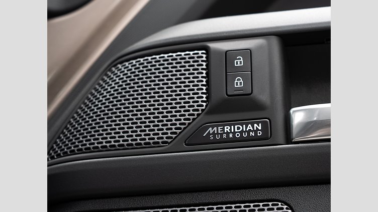 2023 認定中古車 Land Rover Defender 110 ランタオブロンズ D300 AWD（AT） X D300