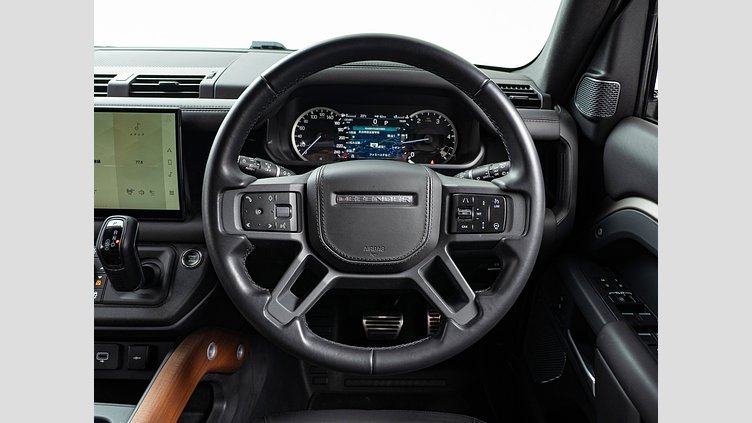 2023 認定中古車 Land Rover Defender 110 ランタオブロンズ D300 AWD（AT） X D300