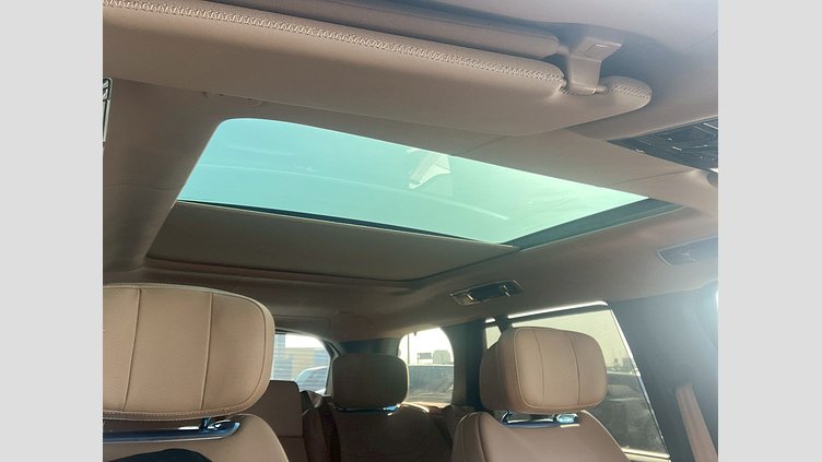 2025 認定中古車 Land Rover Range Rover ヴァレジネブルー P550 AWD PHEV（AT） スタンダードホイールベース Autobiography