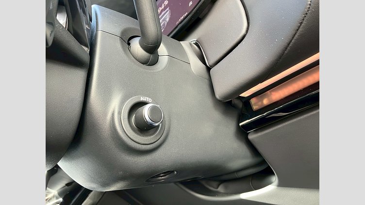 2025 認定中古車 Land Rover Range Rover Sport サントリーニブラック P550eプラグインハイブリッド（ガソリン） スタンダードホイールベース Autobiography