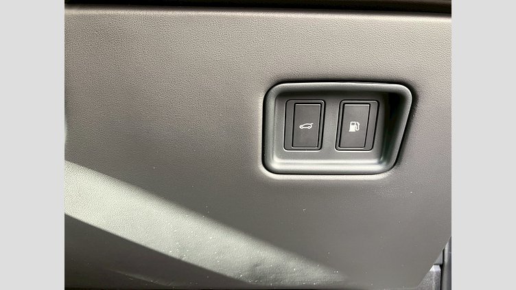 2025 認定中古車 Land Rover Range Rover Sport サントリーニブラック P550eプラグインハイブリッド（ガソリン） スタンダードホイールベース Autobiography