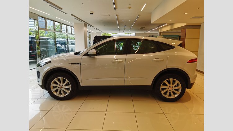 2018 認定中古車 Jaguar E-Pace ユーロン ホワイト D180 オートマチック全輪駆動 S
