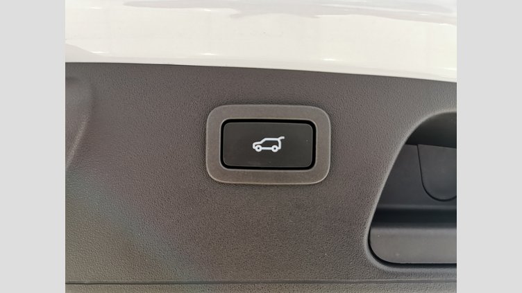 2018 認定中古車 Jaguar E-Pace ユーロン ホワイト D180 オートマチック全輪駆動 S