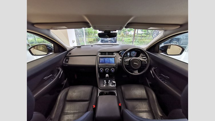 2018 認定中古車 Jaguar E-Pace ユーロン ホワイト D180 オートマチック全輪駆動 S