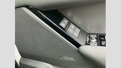 Range Rover Velar 10
