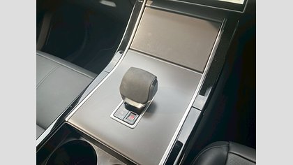 Range Rover Velar 21