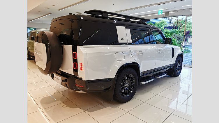 2024 認定中古車 Land Rover Defender 130 フジホワイト D300 AWD（AT） X-DYNAMIC HSE
