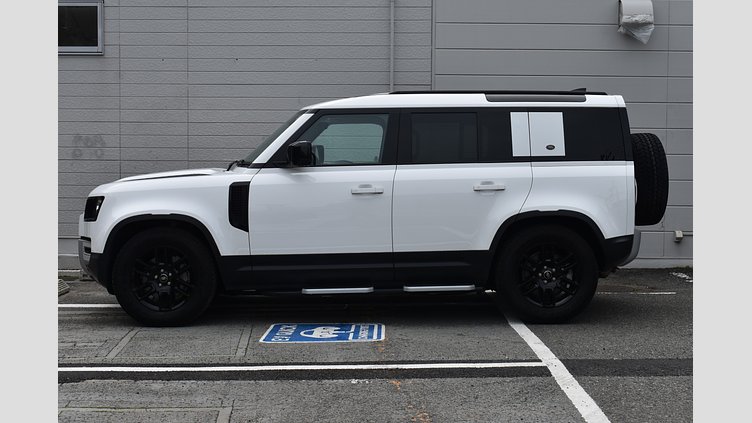 2021 認定中古車 Land Rover Defender 110 フジホワイト D300 AWD（AT） S