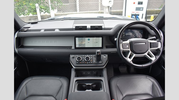 2021 認定中古車 Land Rover Defender 110 フジホワイト D300 AWD（AT） S