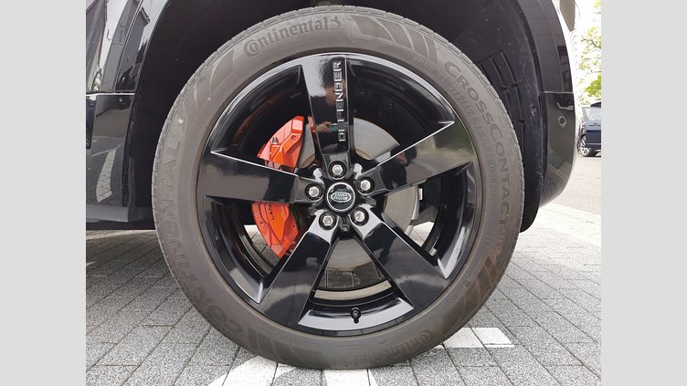 2023 認定中古車 Land Rover Defender 110 サントリーニブラック D300 AWD（AT） X