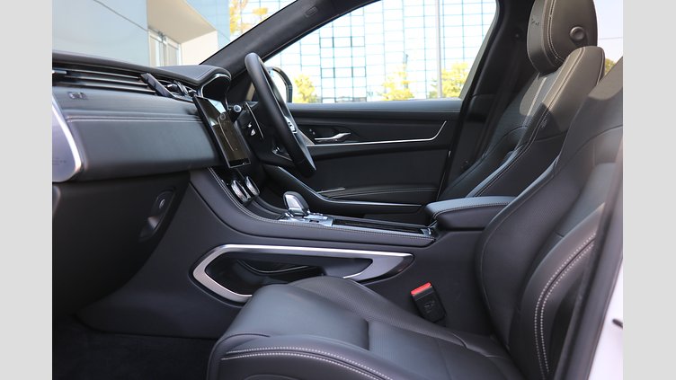 2024 認定中古車 Jaguar F-Pace オストゥーニパールホワイト P400e ガソリン プラグインハイブリッド R-DYNAMIC HSE