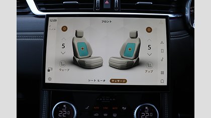 F-Pace 24