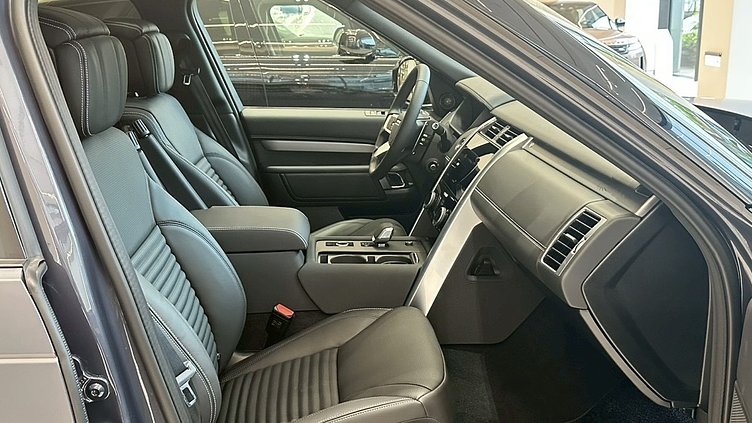 2026 新車 Land Rover Discovery Varesine Blue D250 Tempest