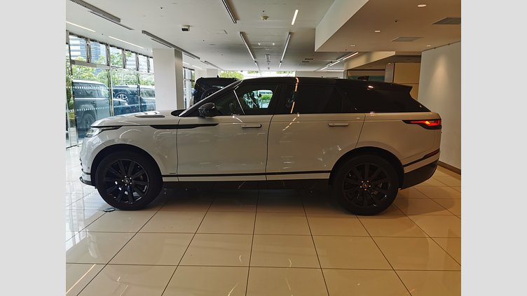 2017 認定中古車 Land Rover Range Rover Velar ユーロンホワイト D180 R-DYNAMIC SE