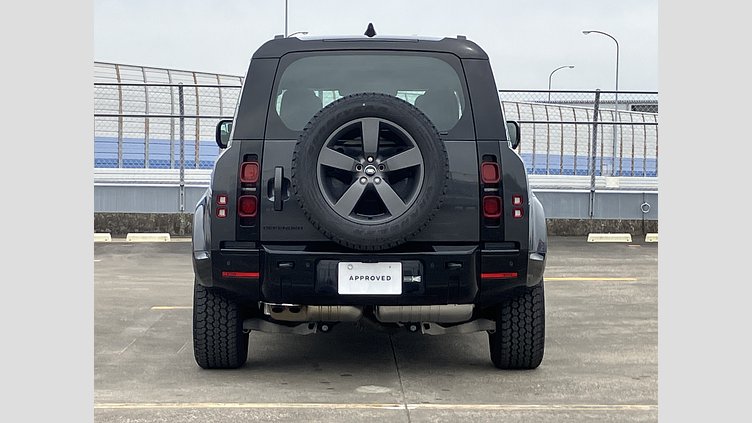 2024 認定中古車 Land Rover Defender 110 カルパチアングレイ D350 ディーゼルマイルドハイブリッド X-Dynamic HSE