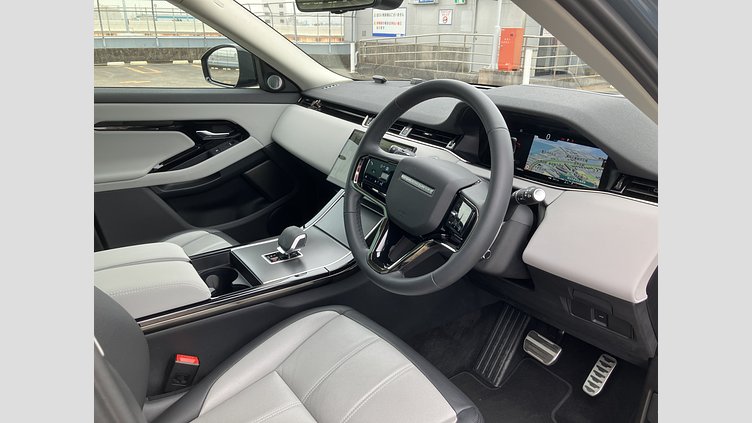 2024 認定中古車 Land Rover Range Rover Evoque トライベッカブルー D200マイルドハイブリッド（ディーゼル） Standard Wheelbase DYNAMIC SE